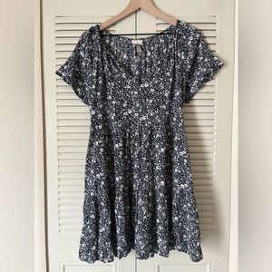 • Knox Rose Navy Floral Dress •